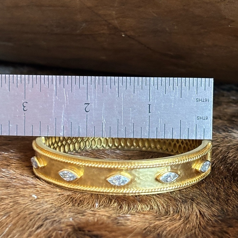 Julie Vos Gold Bracelet with Sparkling Clear Stones, Beautful! - Picture 3 of 6